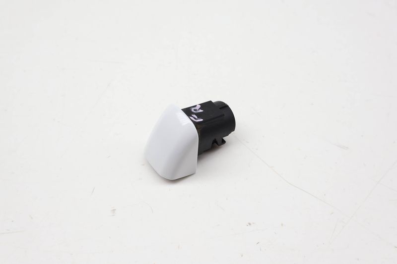 Exterior Door Handle Housing / Cap 8T0837167A — Used (SKU 717190)
