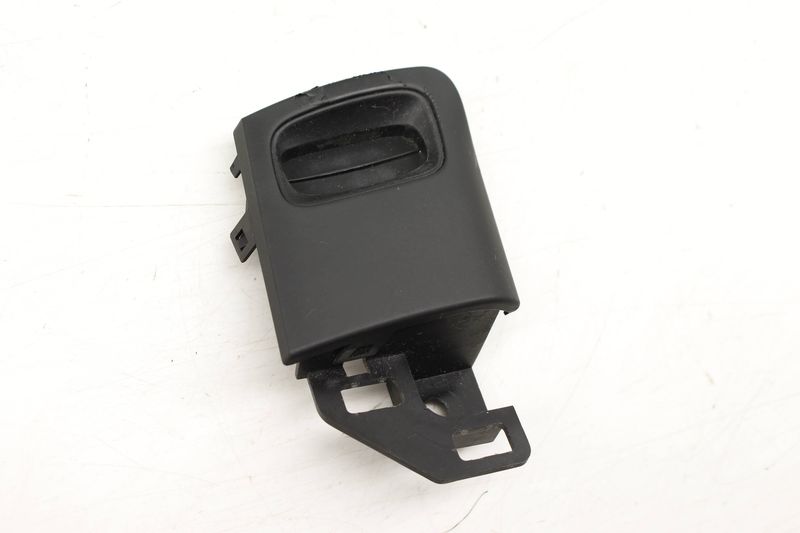 Ignition Switch Dash Trim 8K1905219A — Used (SKU 282166)