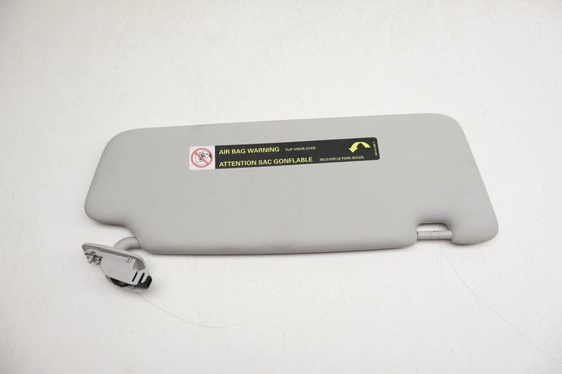 Sun Visor / Mirror 8K0857551L — Used (SKU 717158)