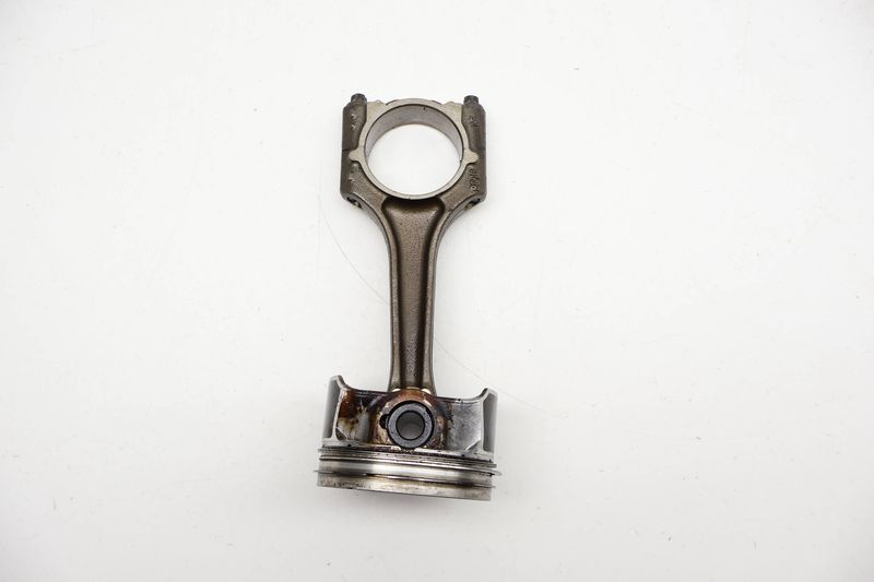 Piston w/ Connecting Rod 06H107065DM — Used (SKU 717422)