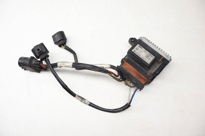 Radiator Cooling Fan Control Module 8K0959501C — Used (SKU 717116)