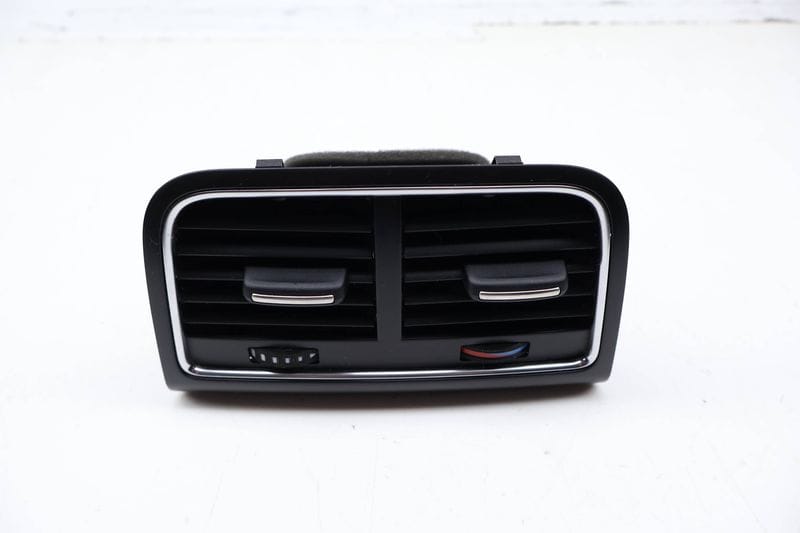 Center Air Vent 8K0819203E — Used (SKU 717135)