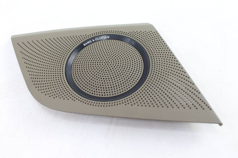 Dash Speaker Cover / Grille (B&O) 8T0857228A — Used (SKU 228309)