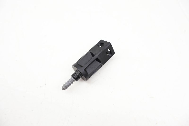 Tail Light / Lamp Fastener Screw 8E0945246A — Used (SKU 717340)