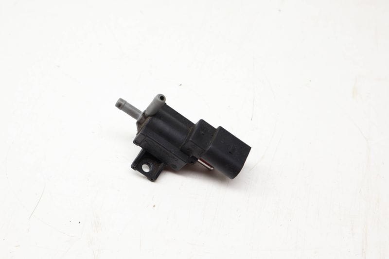 Solenoid Valve 06F906283F — Used (SKU 717350)