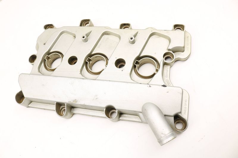 Engine Valve / Cylinder Head Cover 06E103472N — Used (SKU 386349)