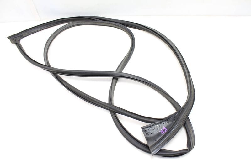Outer Door Seal / Weather Stripping 4L0837912 — Used (SKU 177942)