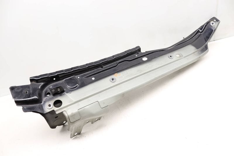 Upper Fender Mount / Bracket 4L0805157 — Used (SKU 480262)