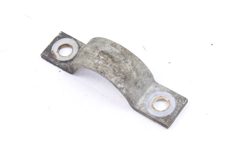 Sway / Stabilizer Bar Mount Bracket 7L8511418 — Used (SKU 142503)