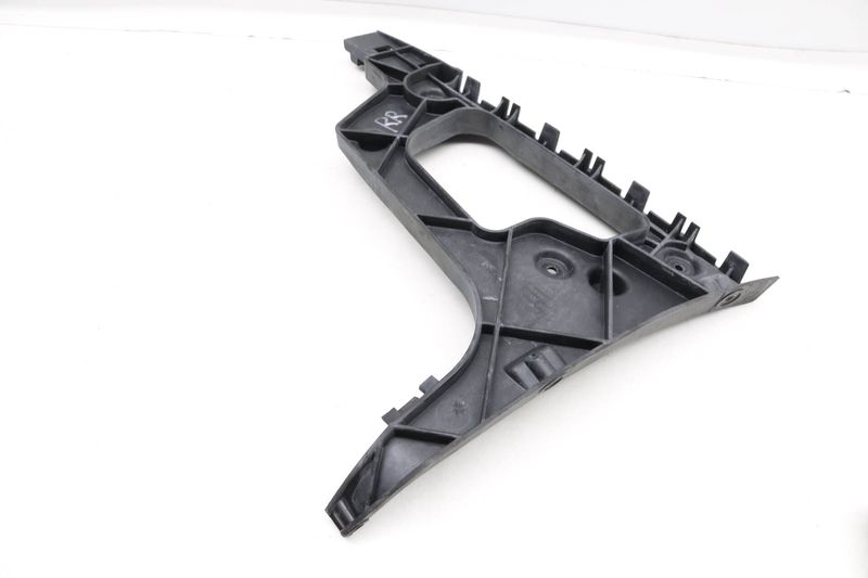 Bumper Guide / Bracket 8T0807454 — Used (SKU 368278)
