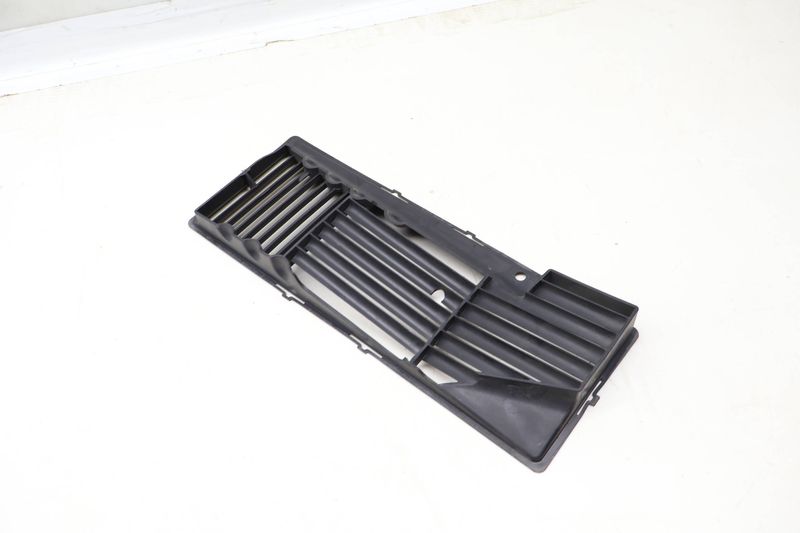 Engine Air Filter Box Insert / Grille 3C0129668 — Used (SKU 635927)