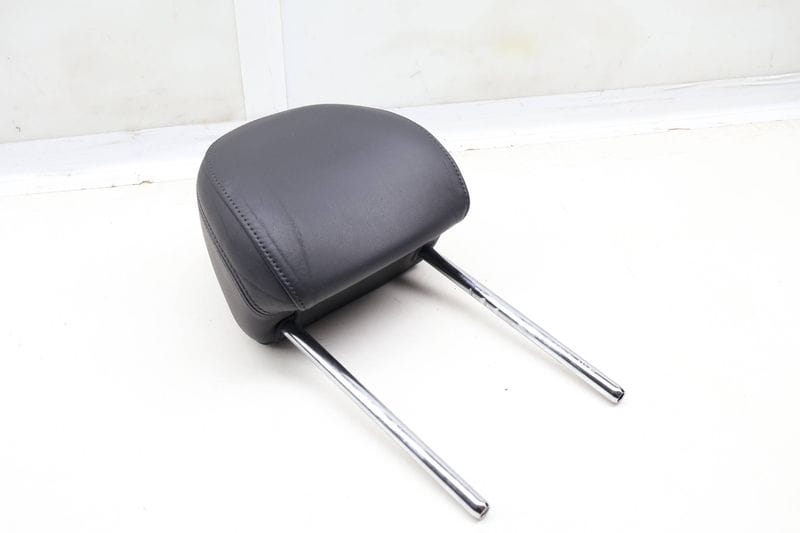 Headrest / Head Rest 8J0881901H — Used (SKU 635918)