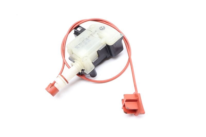 Gas / Fuel Door Lock Actuator 1C0810773 — Used (SKU 635775)