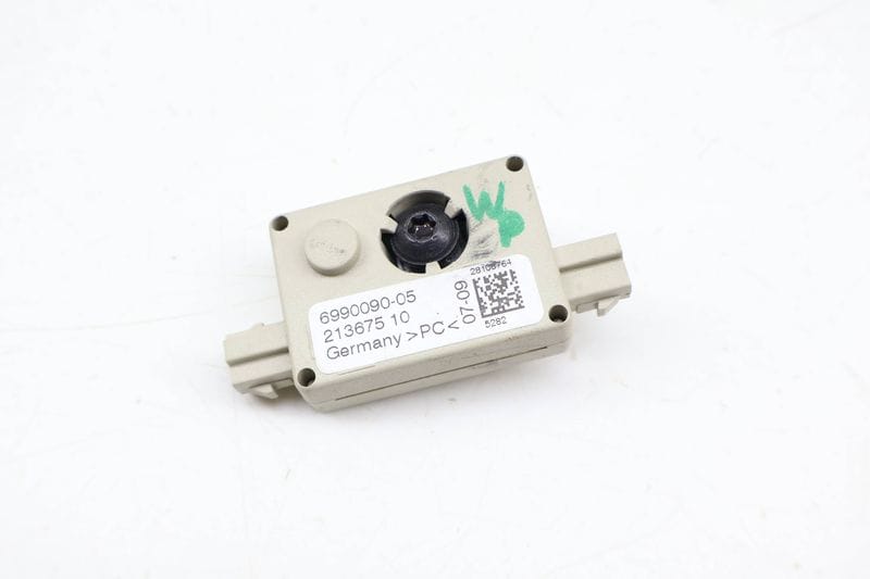Antenna Amplifier Module 65246990090 — Used (SKU 682405)