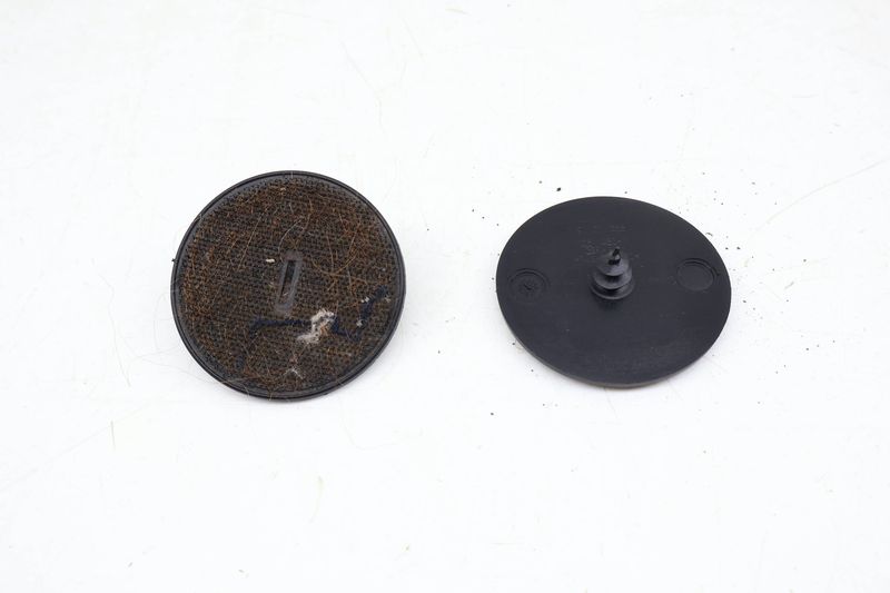 Carpet Floor Mat Fastener / Mount  Set (2) 51479171368 — Used (SKU 682449)