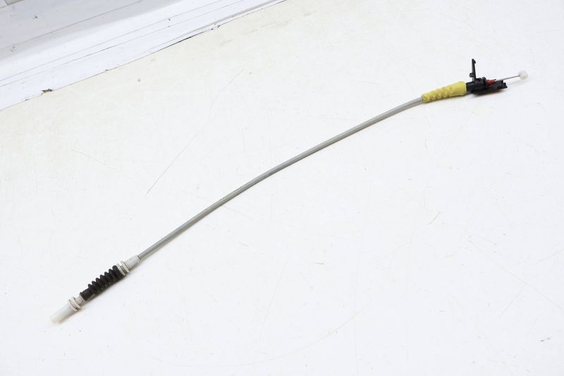 Door Lock Actuator Bowden Cable 51217059677 — Used (SKU 682490)