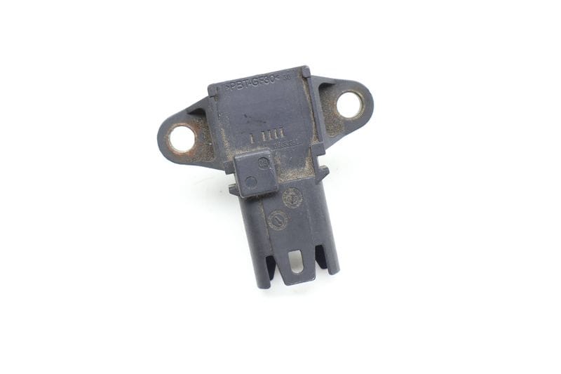 Intake Manifold Pressure Sensor 13627560063 — Used (SKU 682470)