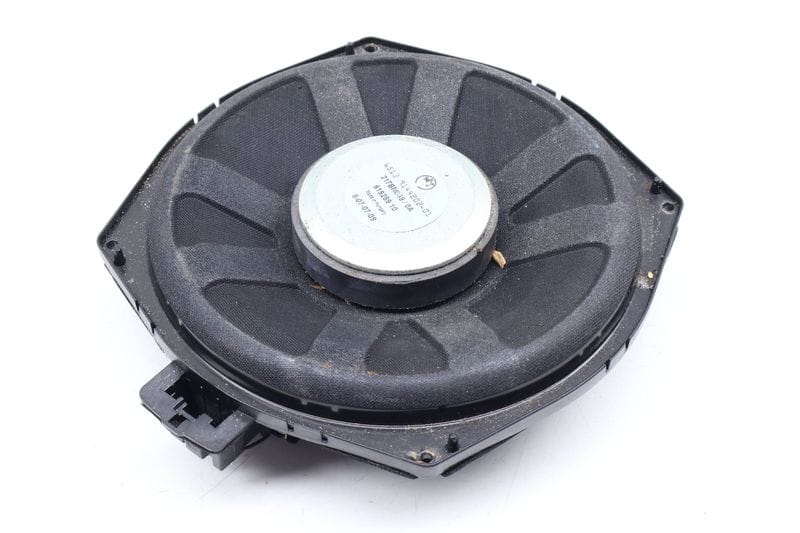 Central Speaker / Woofer (HIFI) 65139144202 — Used (SKU 682518)