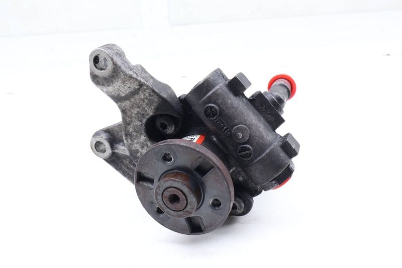 Power Steering Pump 32416779244 — Used (SKU 682641)