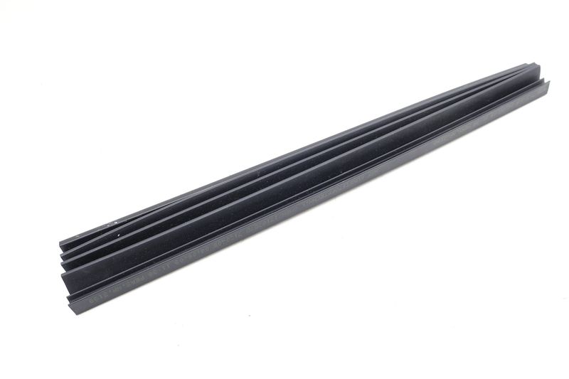 Roof Rubber Seal 54107130405 — Used (SKU 682592)