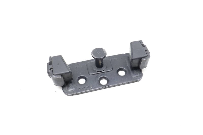 Trunk Latch Striker Plate 51247078167 — Used (SKU 682525)