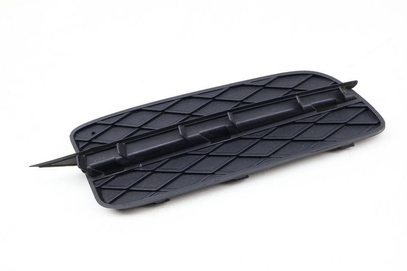 Bumper Grille 51117159594 — Used (SKU 629762)