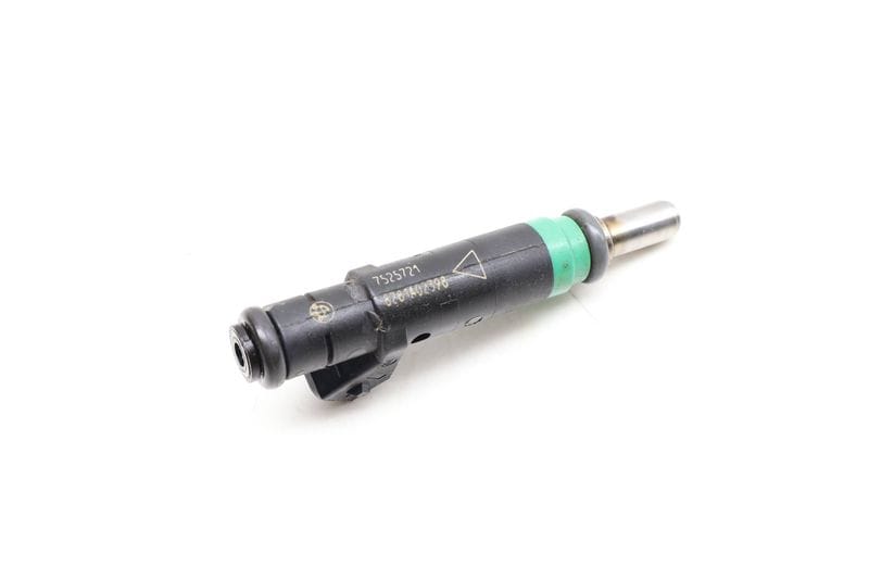 Fuel Injector 13647525721 — Used (SKU 629626)