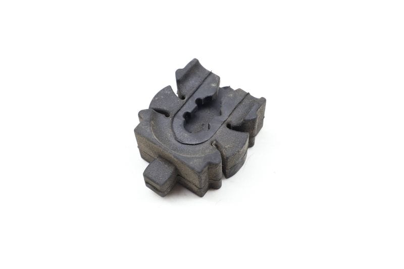 Radiator Rubber Mount 17117553480 — Used (SKU 629641)
