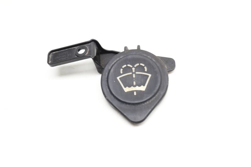 Windshield Washer Reservoir / Tank Cap 61667264145 — Used (SKU 629621)