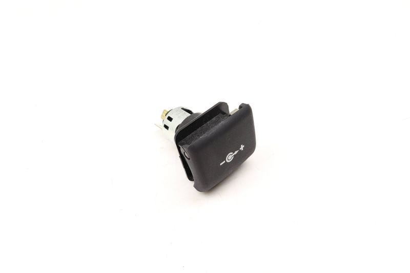 Power Outlet Cover 61346904008 — Used (SKU 445043)