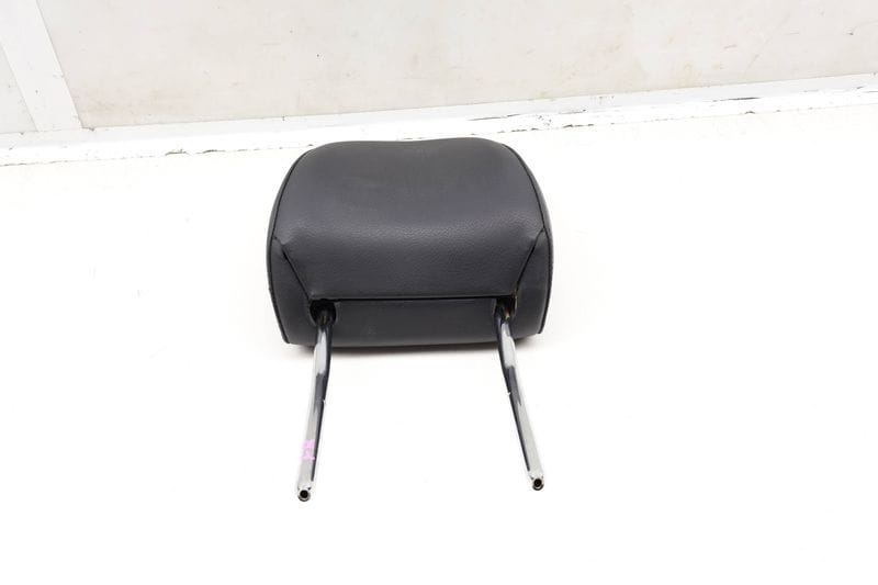 Headrest / Head Rest 8K0881921B — Used (SKU 608692)