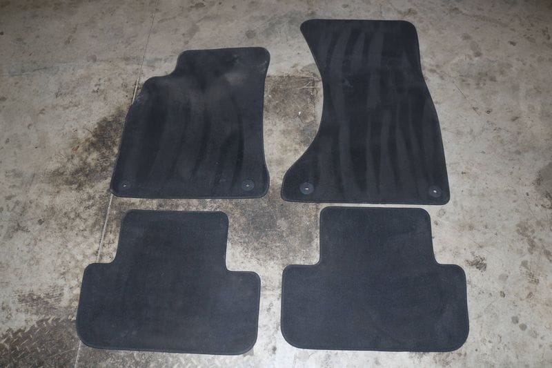 Carpet Floor Mat Set 8K1863691C — Used (SKU 417192)