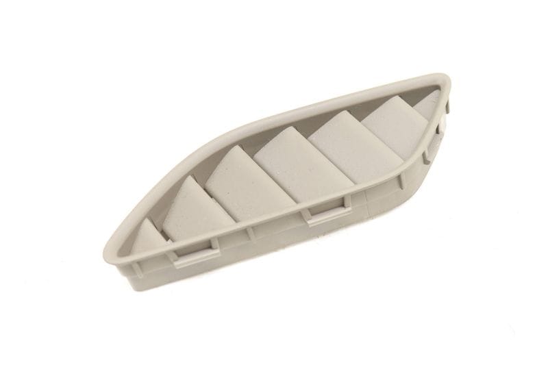 Upper Dash Defrost Air Vent 8K0819793 — Used (SKU 551915)