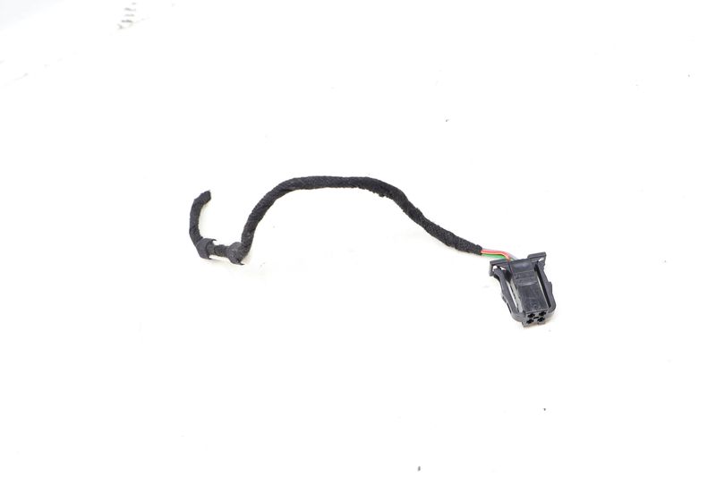 4-PIN Wire / Wiring Harness Connector Pigtail 3B0972722 — Used (SKU 664894)
