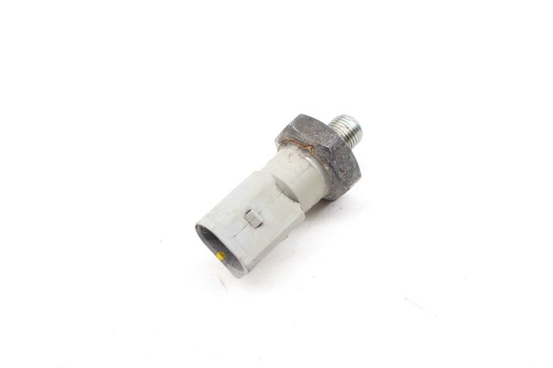 Engine Oil Pressure Sensor (2-PIN) 06E919081C — Used (SKU 664811)