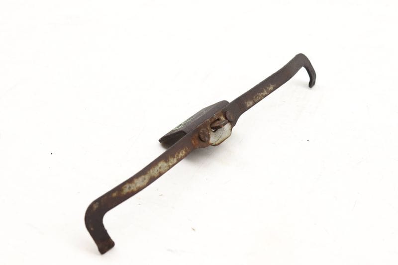 Brake Anti-Rattle Spring 4F0615269 — Used (SKU 455737)