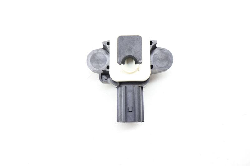Center Impact / Crash Sensor 4F0955557B — Used (SKU 664771)