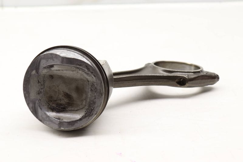 Piston / Connecting Rod 06E107066CJ — Used (SKU 455764)