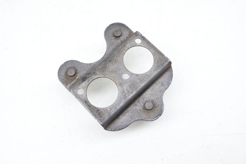 ABS Pump Mount Bracket 7L8614235 — Used (SKU 684879)