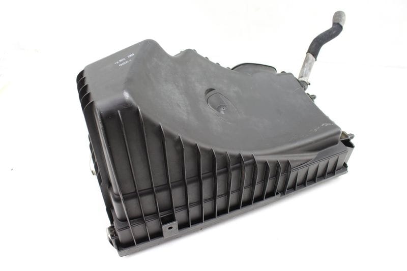 Air Cleaner Filter Box / Housing - Lower Half 7L6129607AT — Used (SKU 190678)