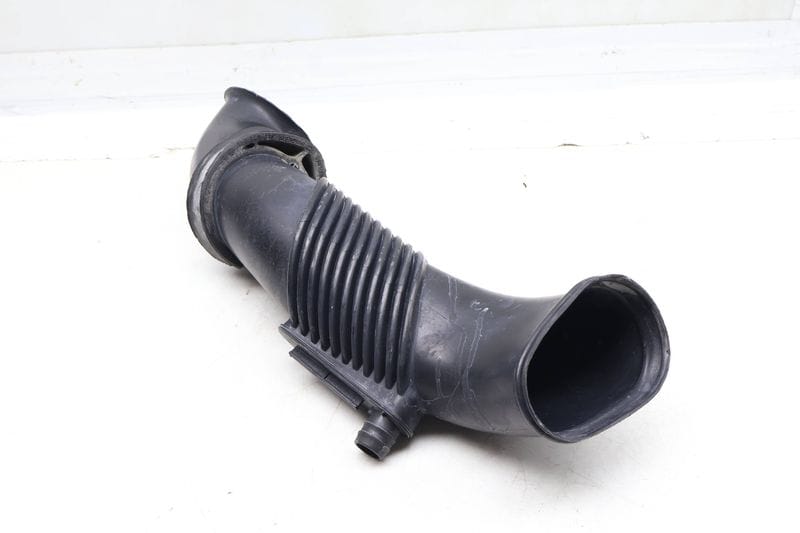 Air Intake Pipe / Tube 7L6129609E — Used (SKU 685163)