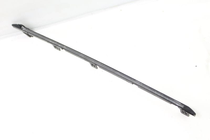 Door Light Bar 4L0919174 — Used (SKU 191059)
