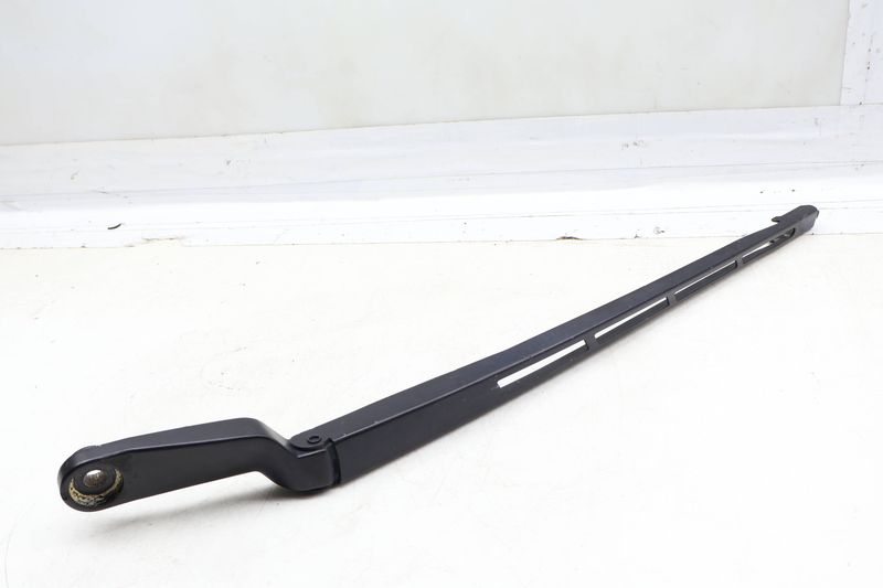 Windshield Wiper Arm 4L1955407A — Used (SKU 685090)