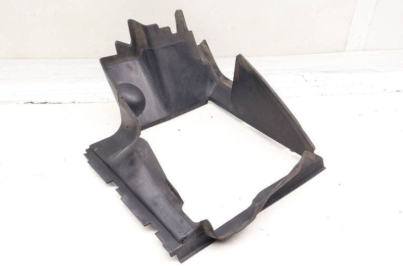 Intercooler Air Duct / Guide 4L0117336F — Used (SKU 685129)