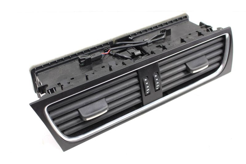 Center Dash Air Vent 8T1820951C — Used (SKU 554276)