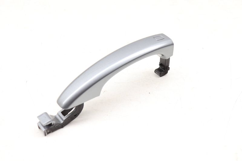 Exterior Door Handle 8T0837205A — Used (SKU 554311)