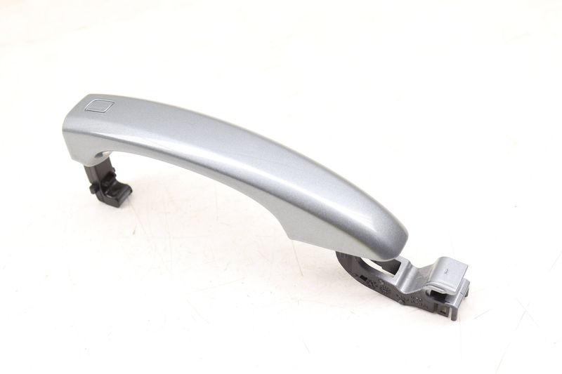 Exterior Door Handle 8T0837205A — Used (SKU 554314)