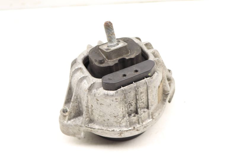Engine / Motor Mount 22116760330 — Used (SKU 501916)