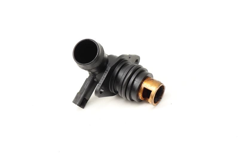 Intake Angle Connector 11618638014 — Used (SKU 423924)