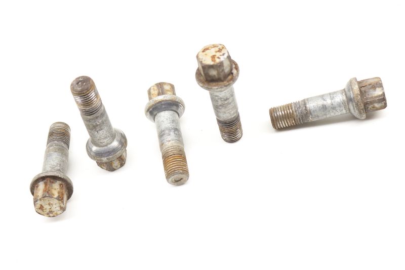 Wheel / Lug Bolt Set (5) 0009905307 — Used (SKU 595063)